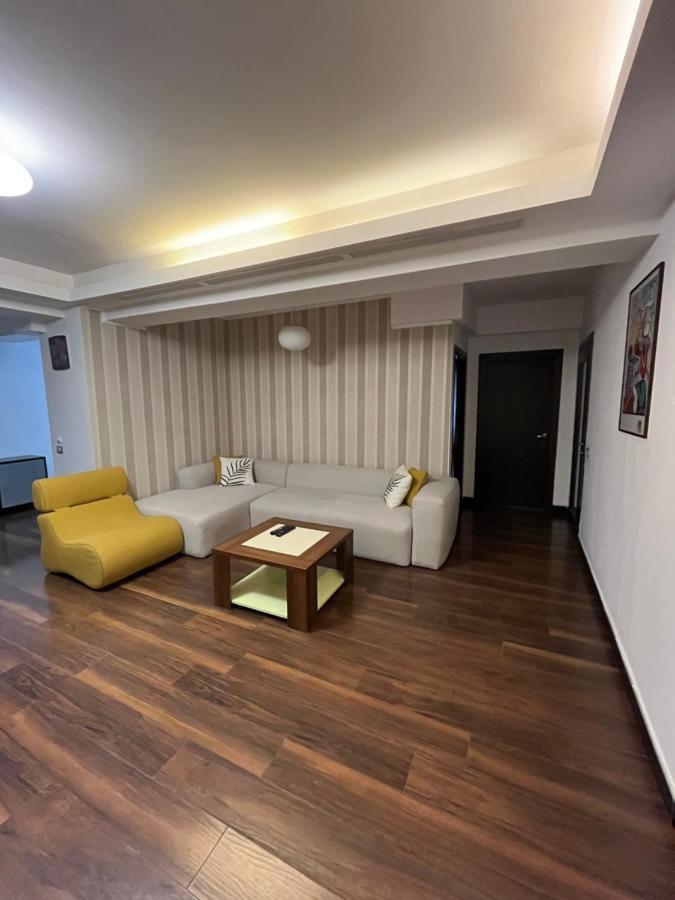 Large 2 Bedroom Apartment Soseaua Nordului Бухарест Экстерьер фото