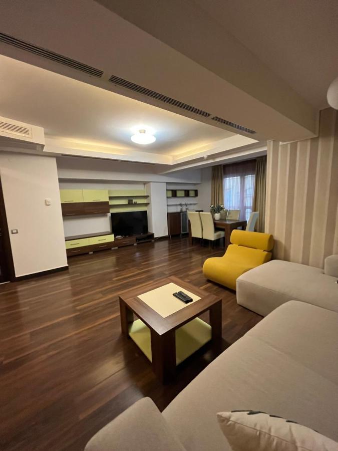 Large 2 Bedroom Apartment Soseaua Nordului Бухарест Экстерьер фото