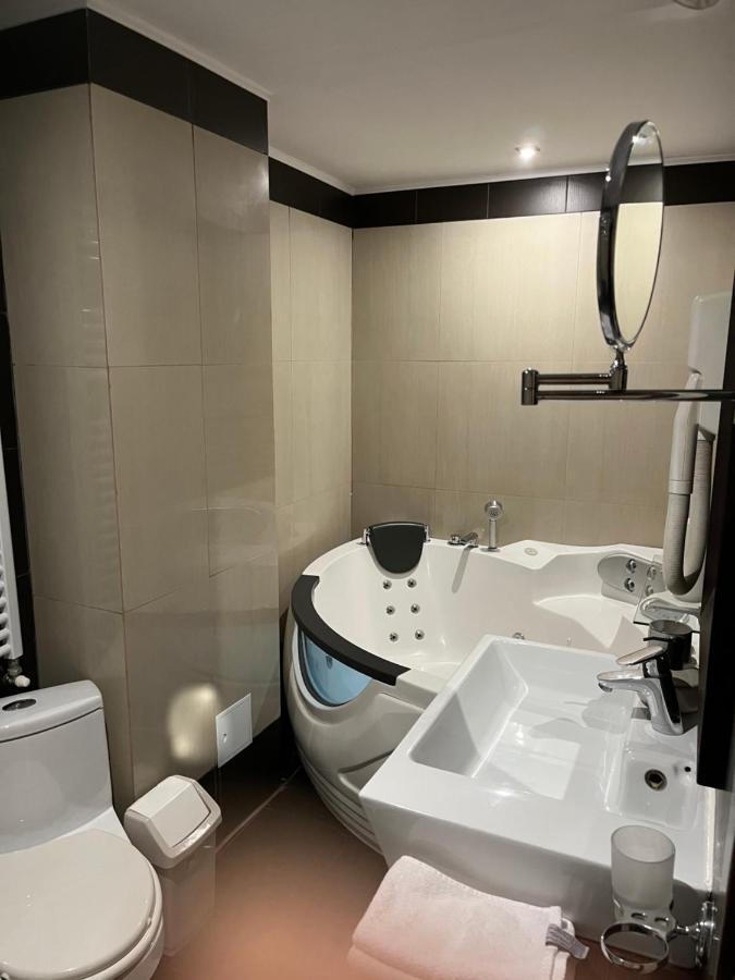Large 2 Bedroom Apartment Soseaua Nordului Бухарест Экстерьер фото