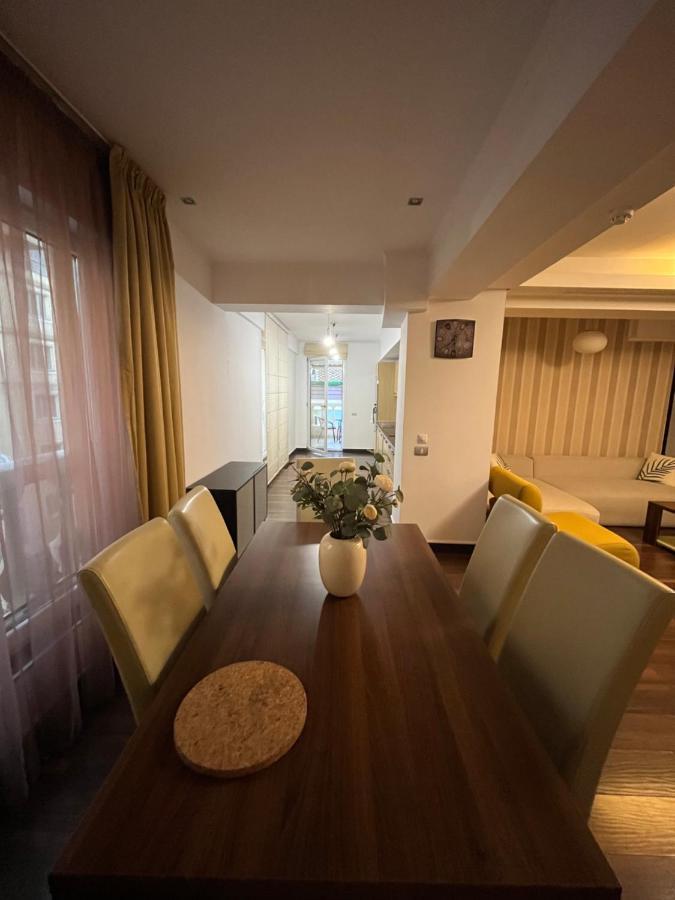 Large 2 Bedroom Apartment Soseaua Nordului Бухарест Экстерьер фото