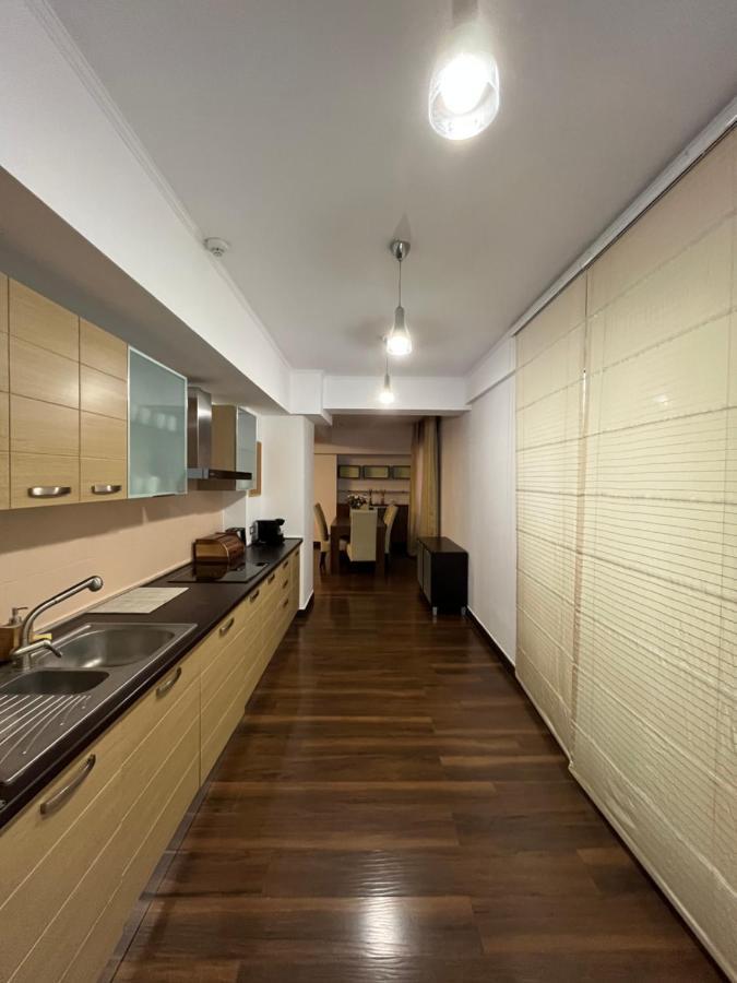 Large 2 Bedroom Apartment Soseaua Nordului Бухарест Экстерьер фото