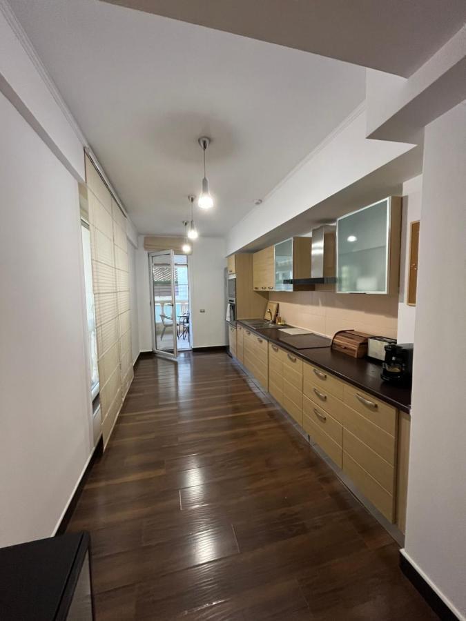 Large 2 Bedroom Apartment Soseaua Nordului Бухарест Экстерьер фото